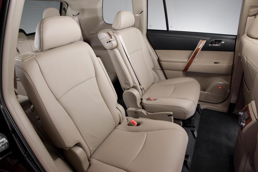  Toyota Highlander 2011 года  (фото 39 из 108)